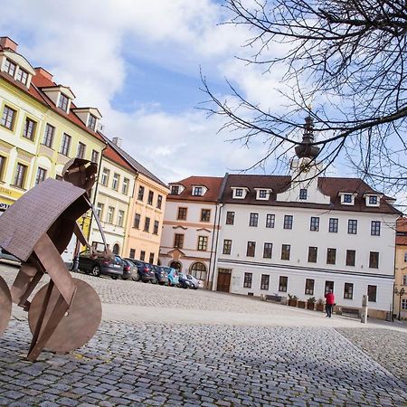Penzion Amátka Hradec Kralove Exterior foto