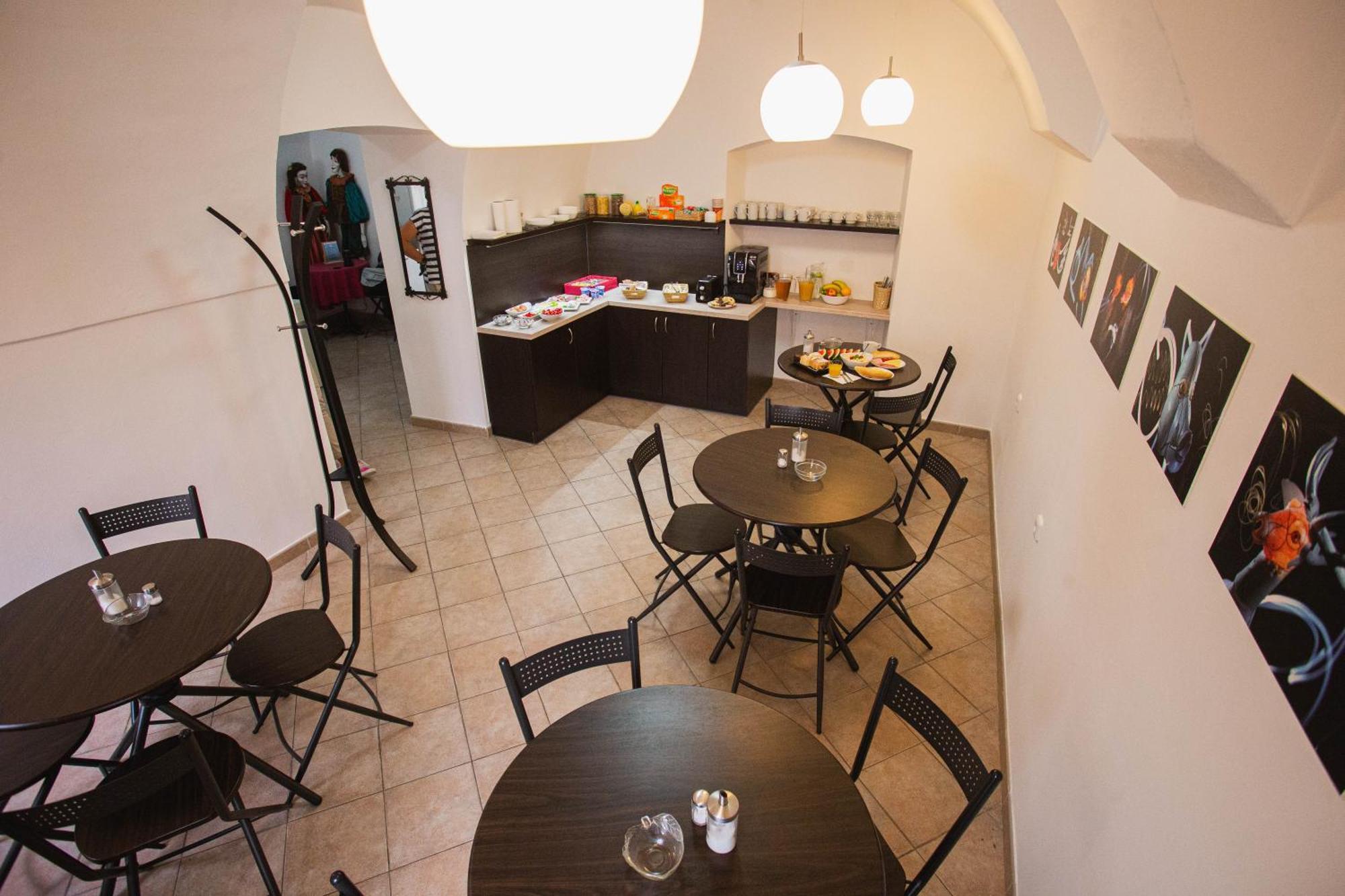 Penzion Amátka Hradec Kralove Exterior foto